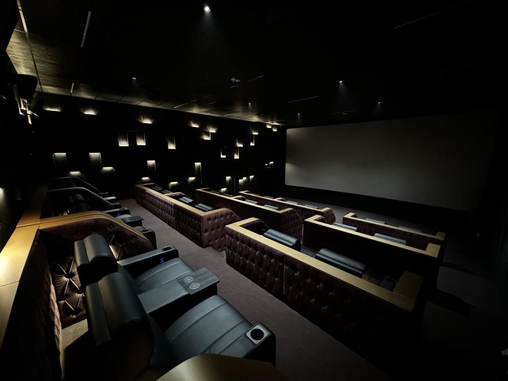 Бірден екі мүшесі бар топтық секс